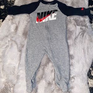 Nike , Footie one piece , Grey , Size: 6m